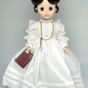 EMILY DICKINSON Madame Alexander Doll 14" Necklace and Book Vintage